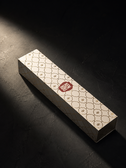 The Luminous Gift Box (100g)